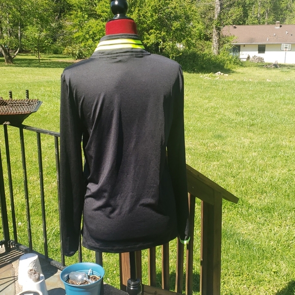 Black and neon green jacket - Picture 2 of 2